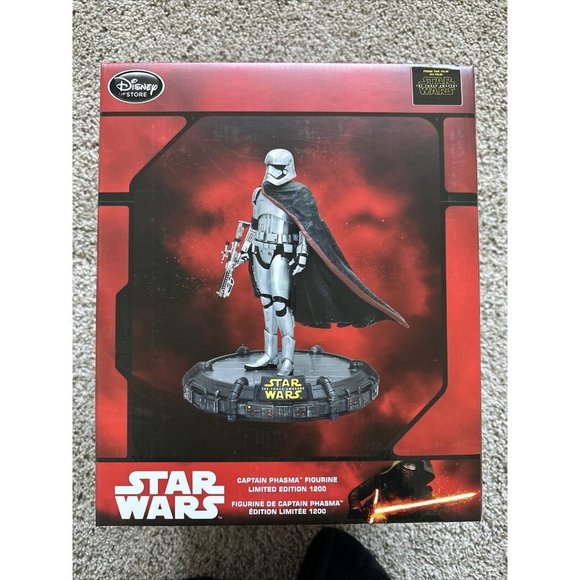 Star Wars The Force Awakens : Captain Phasma figure Limited Edition